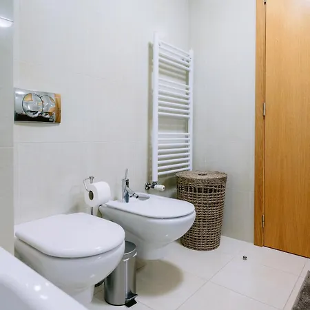 White Family House Apartament Aveiro