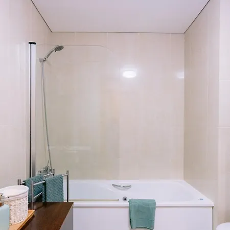 White Family House Aveiro